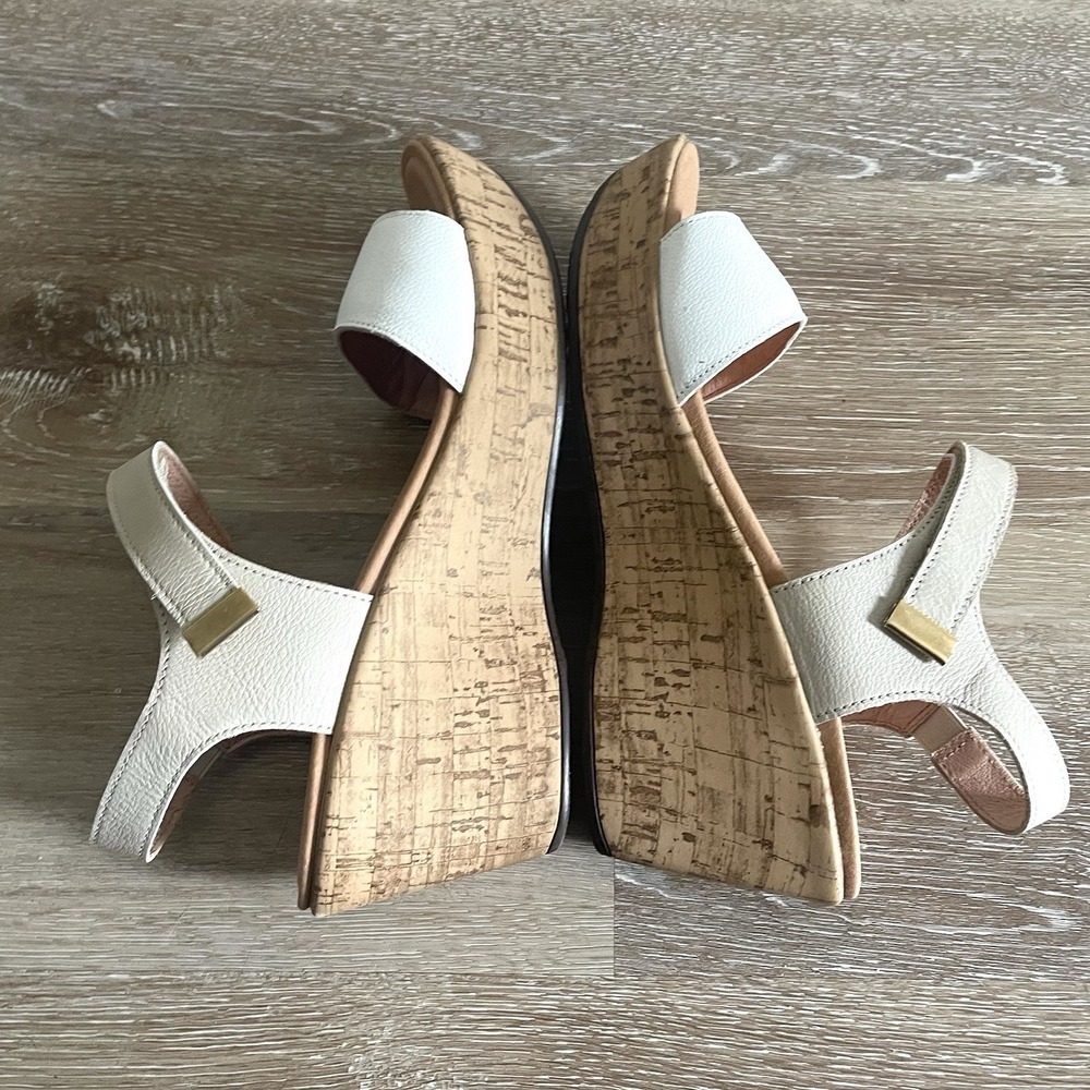Naot Women's Summer Sandals Size 40 US 9 White Ivory Leather Wedges Ankle Strap - Picture 5 of 6